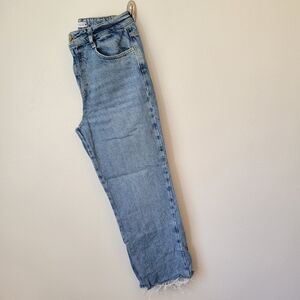 VGUC Zara High Rise Straight Five Pocket Raw Hem Jeans, Washed Effect, Size 8
